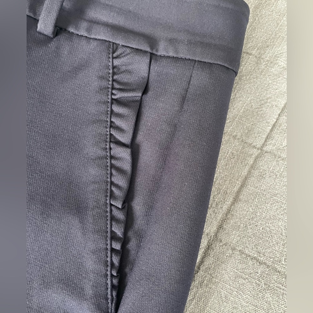 Talbots Navy Blue Pants Ruffle Pocket Detail Size 10